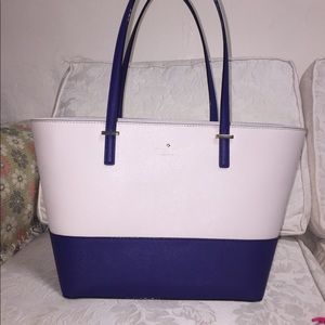 Kate Spade- CEDAR STREET SMALL HARMONY.